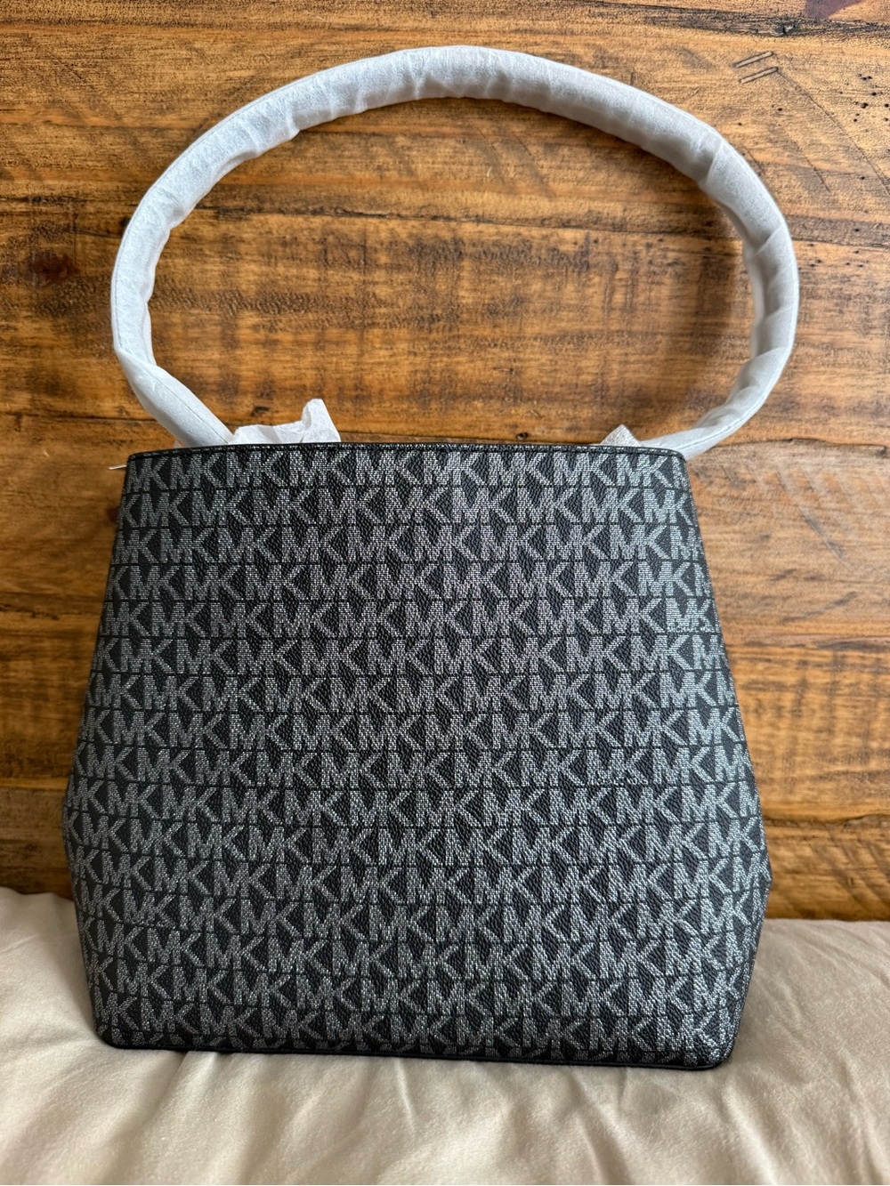 Michael Kors Black and Silver Monogram Shoulder Bag - Picture 5 of 9